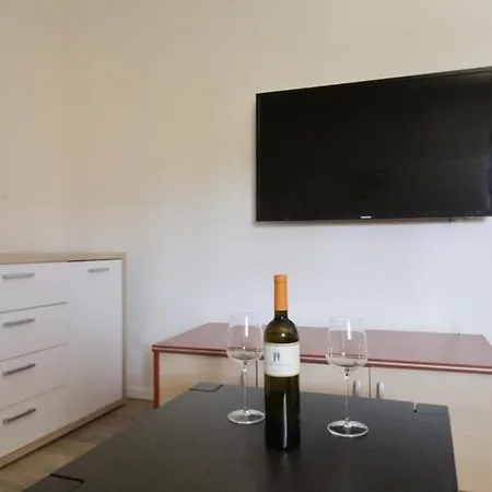 Kataraina With Sea View Apartment
